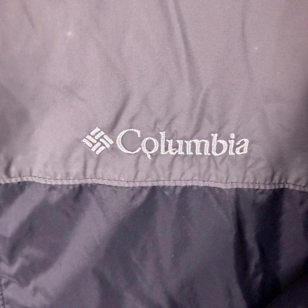 COLUMBIA Men's‎ Jacket Long Sleeve Hooded Black Gray Color Lightweight.Size L
